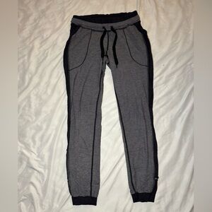 Lululemon Grey and Black Lightly Striped Joggers 🟣